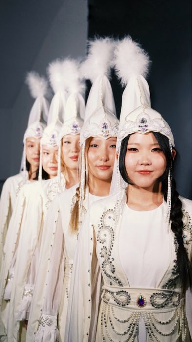 Ведущий, шоу балет, лайв бенд, хостес, деккорации