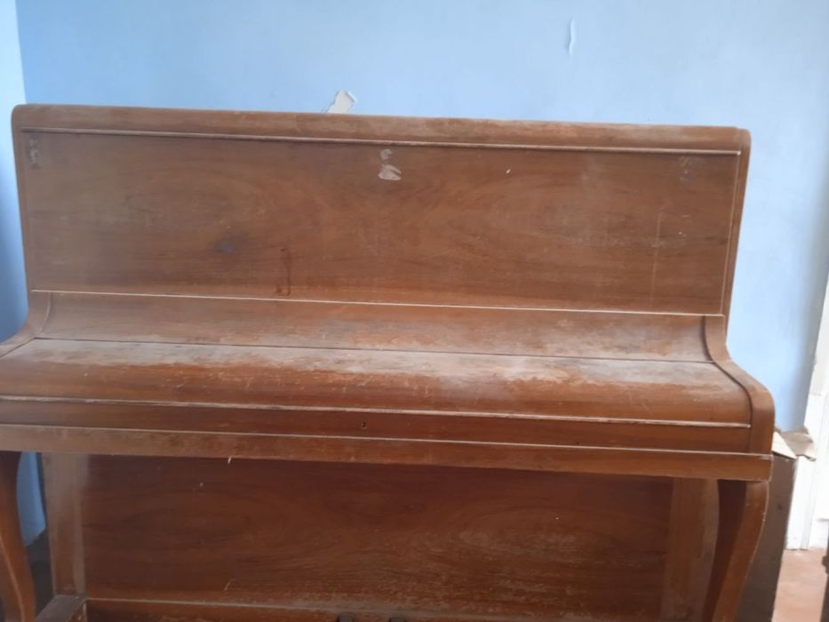 Pianino sotiladi. Пиянино