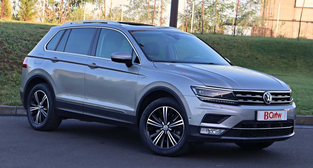 VOLKSWAGEN Tiguan