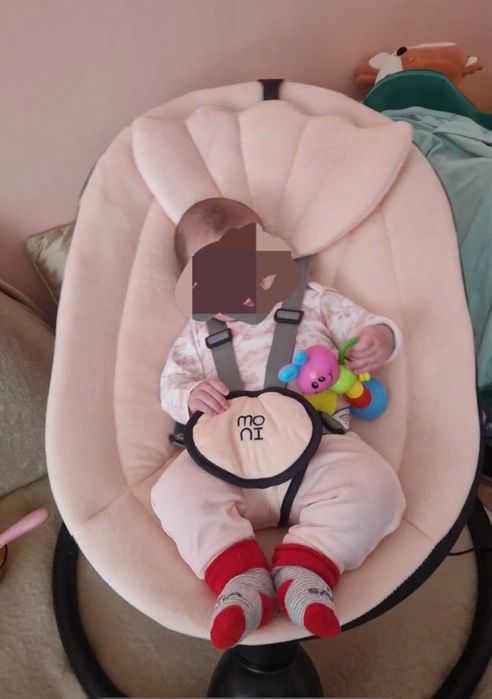 Люлка-шезлонг с 5 степени на люлеене и музика