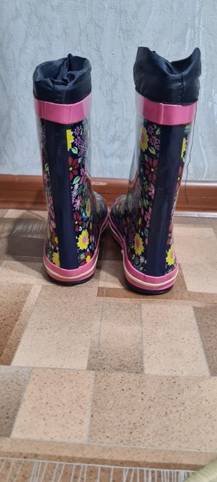 Резиновые сапожки