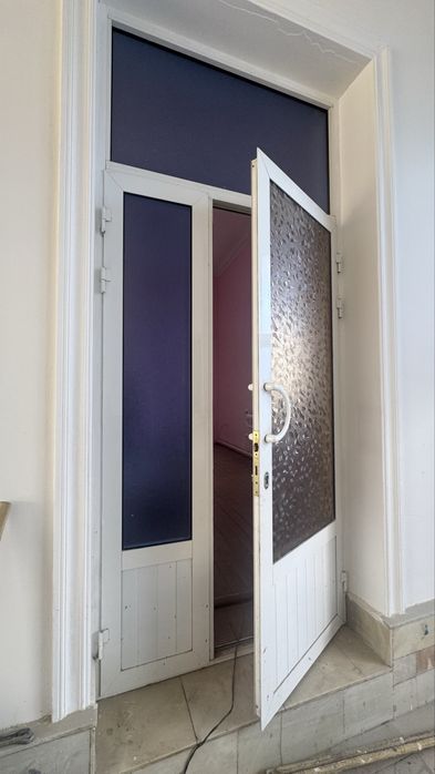 Akfa eshik derazalar sotiladi