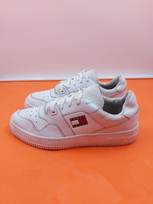 Tommy Hilfiger номер 43 Оригинални кецове