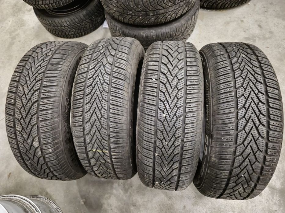 4 anvelope iarna Semperit 215 65 16 stare foarte buna