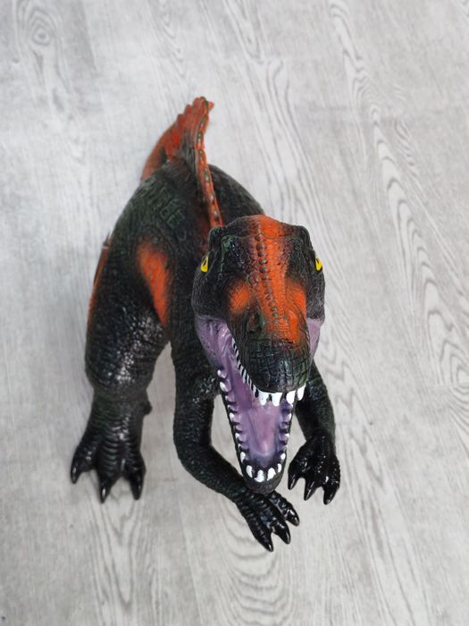 Продаётся Динозавр