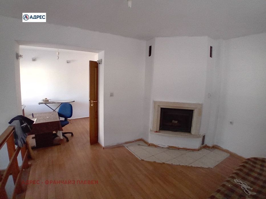 Продава се Етаж от къща в Плевен, Широк център - 90 кв.м за 1112 €/кв.м - Снимка #4