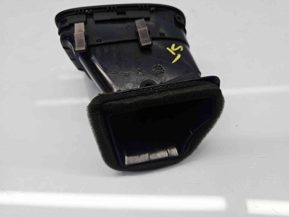 Grila aerisire stanga Volkswagen Golf 6 (5K1) [Fabr 2009-2013] 5K0819