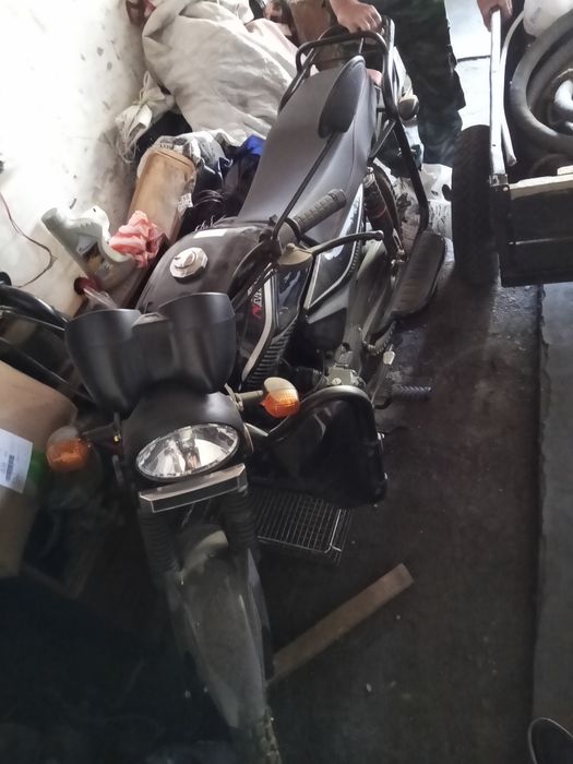 Продам мотоцикл  с документами