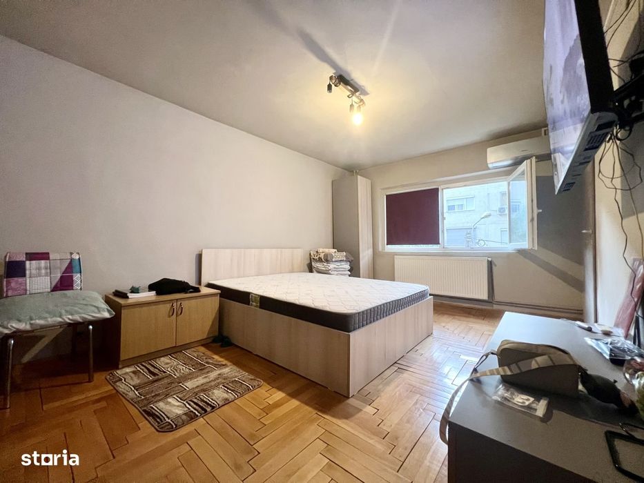 Apartament cu 3 camere, 72mp utili, etaj 2, decomandat - zona Lunei — fotografia 1