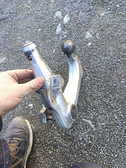 Теглич за Бмв Е60 / Teglich za BMW E60 2005