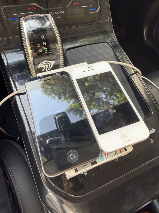 Iphone 4s 16gb radnoy