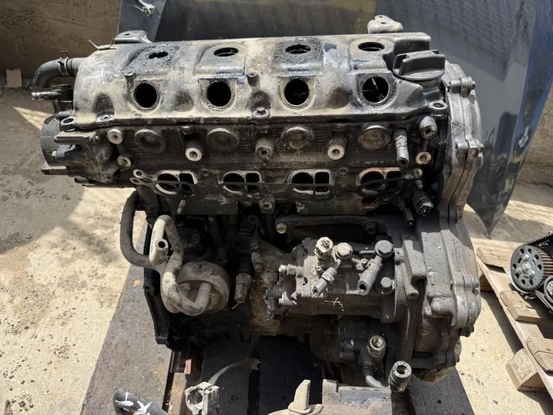 Motor complet fara anexe Nissan X-Trail YD22ETI 2.2 dci YD22ETI