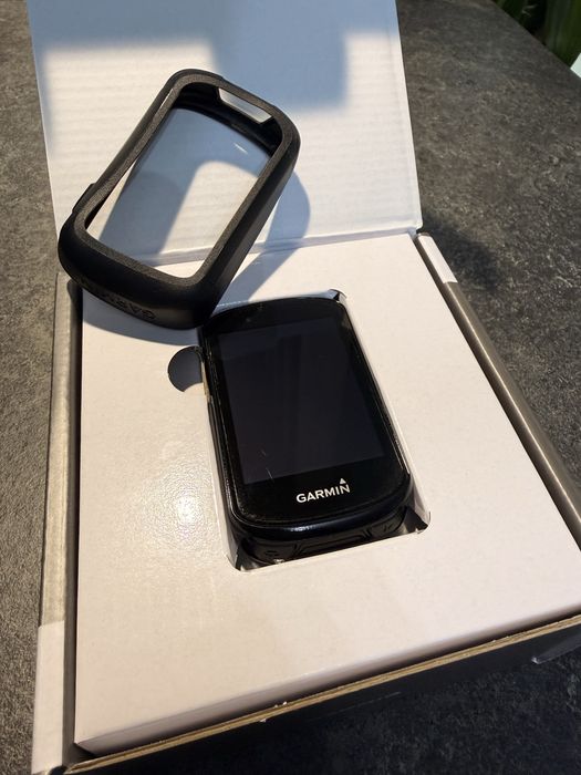 Garmin Edge 830 + accesorii originale ca nou