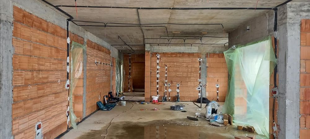 Electrician - CAM Electric – Conectăm siguranța cu profesionalismul!