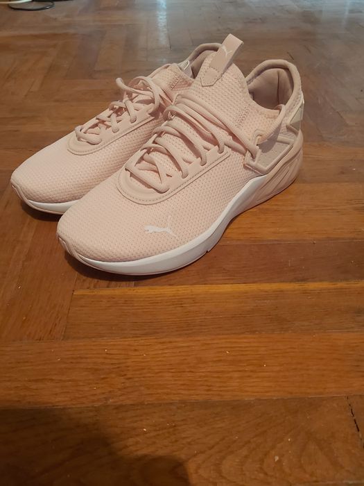 Încălțăminte Puma roz ORIGINALI.