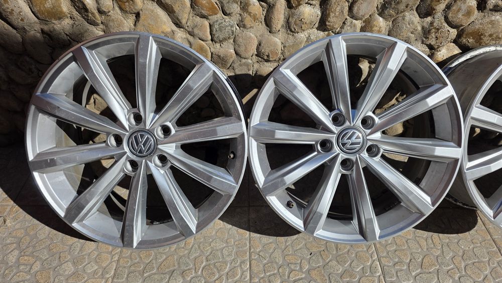 Оригинални джанти 17-ки от Passat B8, 7Jx17 ET40
Без заварки и кривини