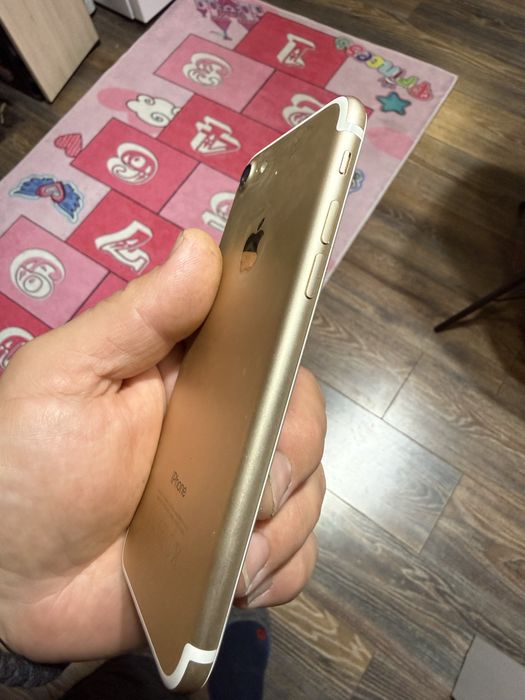 Айфон 7 в отлично състояние