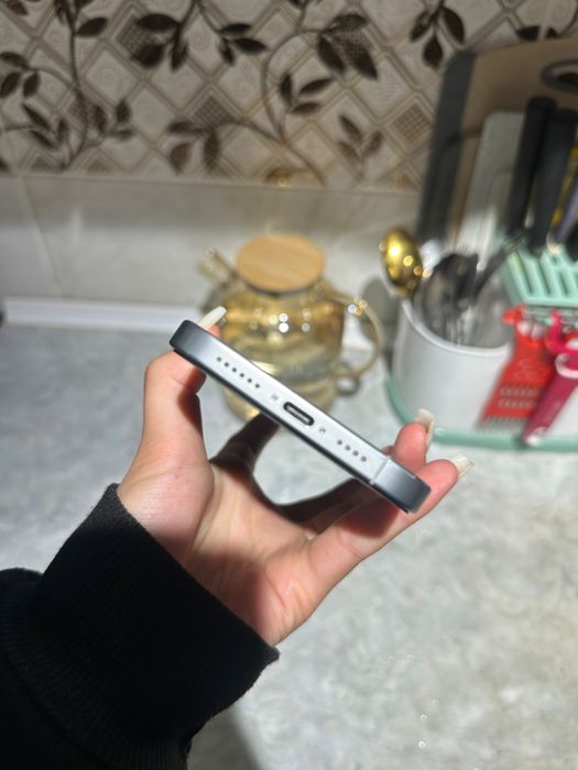 Iphone 16 pro max 512 гб ак92%