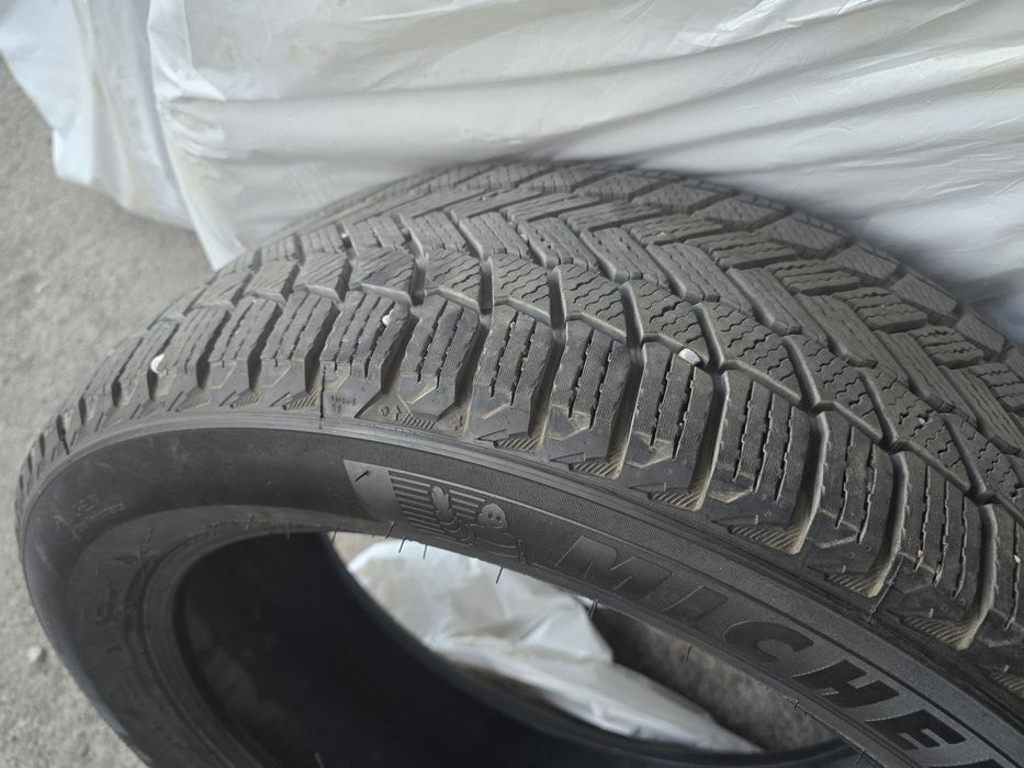 Michelin x ice snow 265/50/ R22