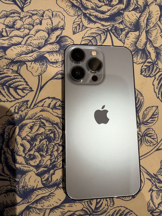 iPhone 13 Pro със сменена батерия и екран