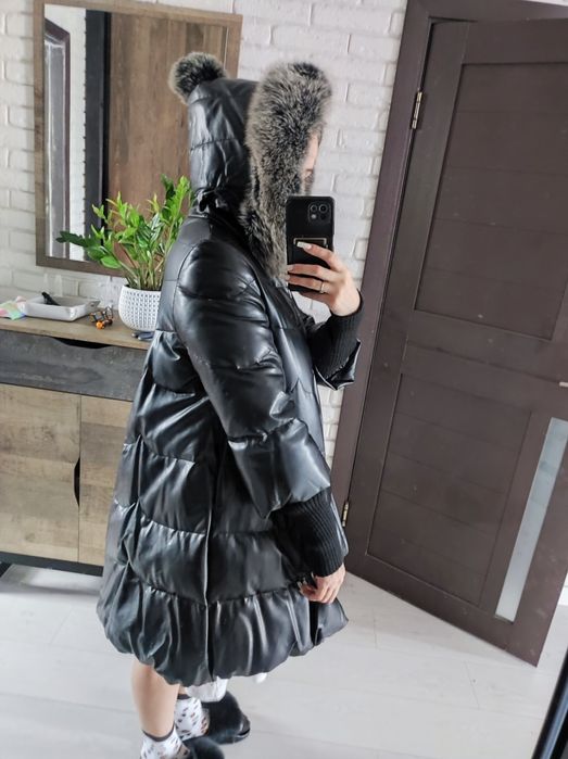 Продам куртку невероятной красоты