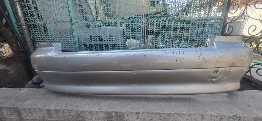 Бампер Diamante б/у