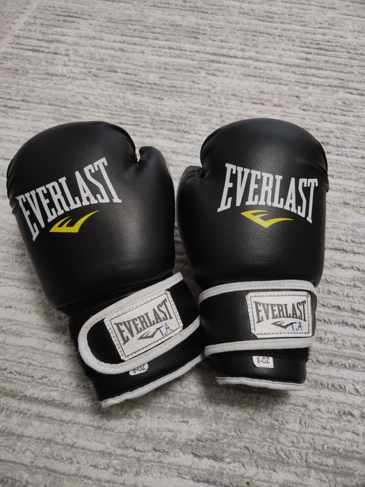 Бокс перчатка  мош