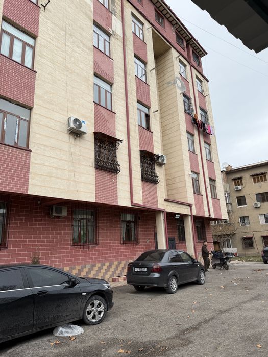 Офис.Или квартира. 81кв. 3 комната