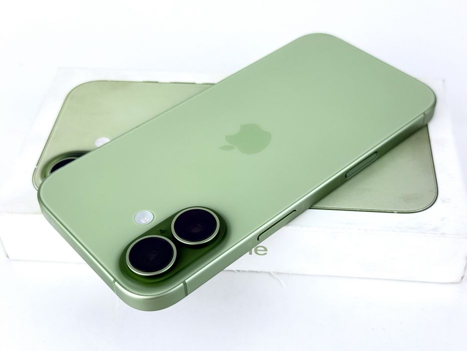 Apple iPhone 17 256GB Sage 100% Батерия! 2г. Гаранция!