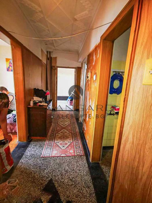 оф.27060 Тристаен с четири отделни стаи/ Кючук Париж