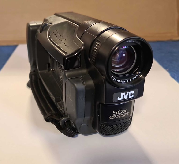 Video camera JVC. Funcțională