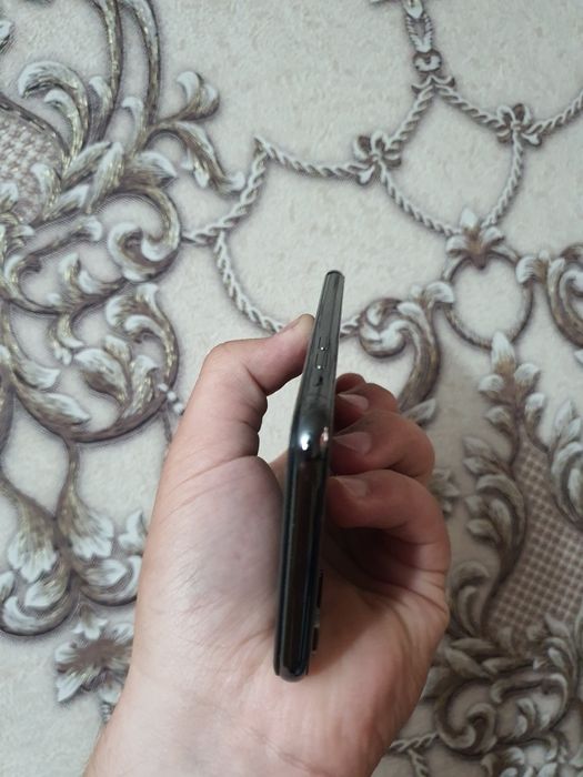 iPhone X 64 xotira