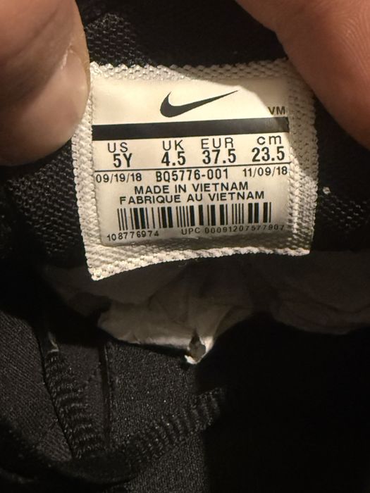 Nike Air27C marimea 37,5