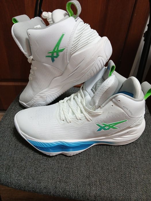 Кроссы новые мужкой