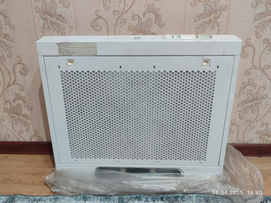 Новая Вытяжка Indesit