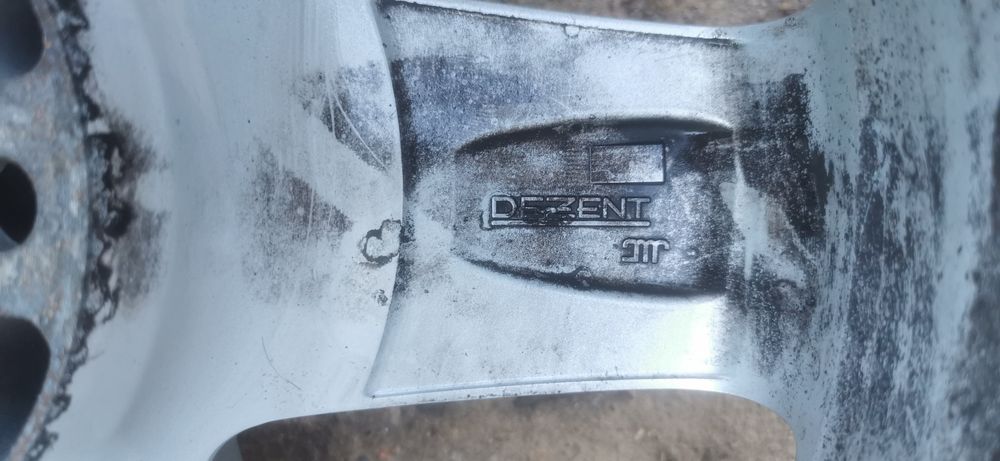 Алуминиеви джантиъс DEZENT 17 5Х112 ET 30 8j