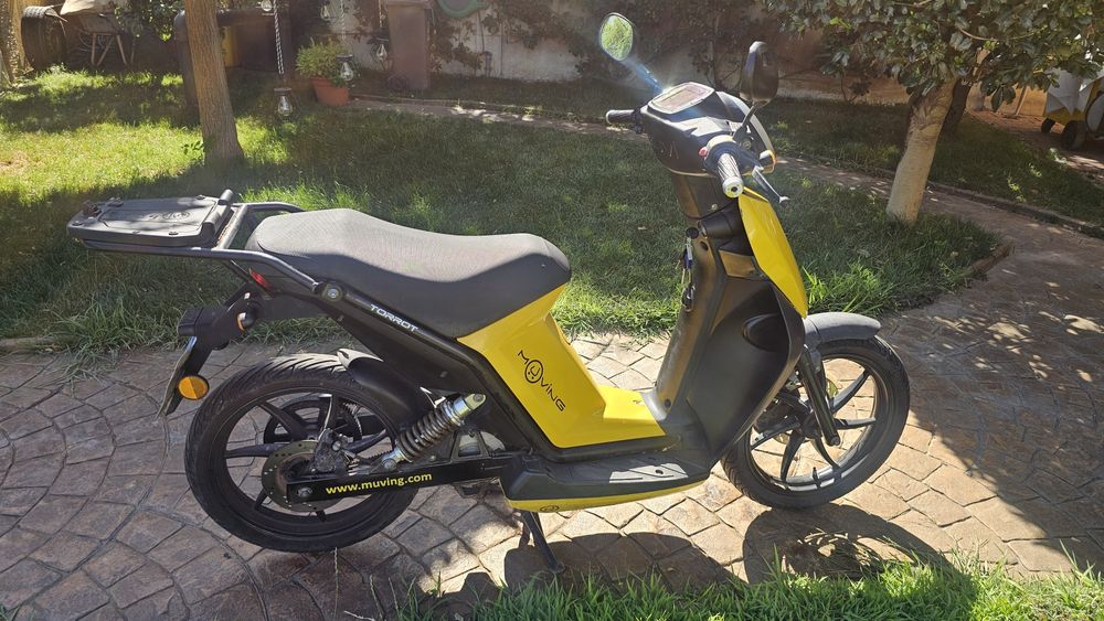 Scuter electric Glovo Torrot