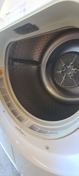 Сушилня Miele T7744C 6кг Пчелна пита