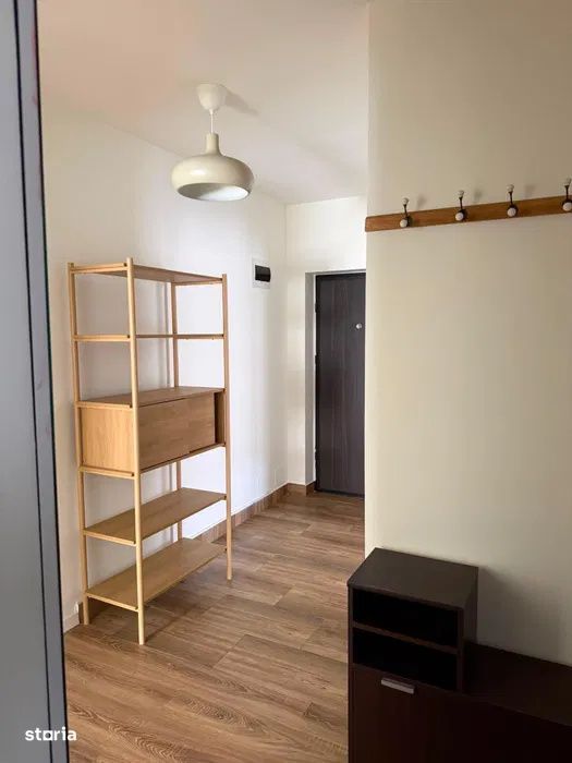 Apartament decomandat, parcare, etaj intermediar, zona Eroilor