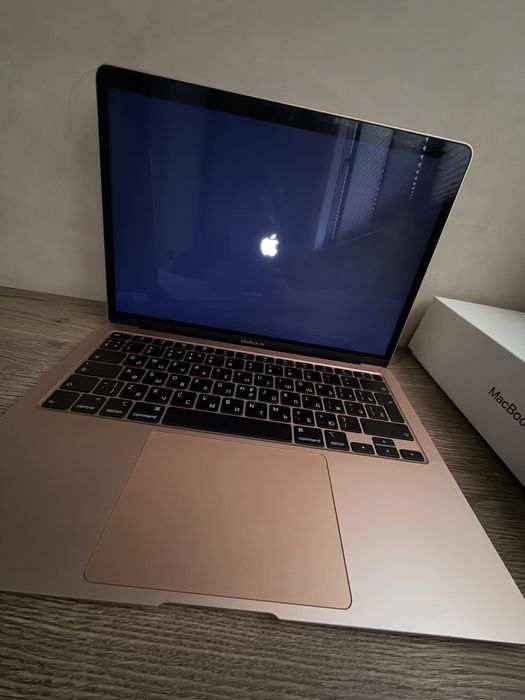 Продам Apple MacBook Air 2020, 13.3” Retina