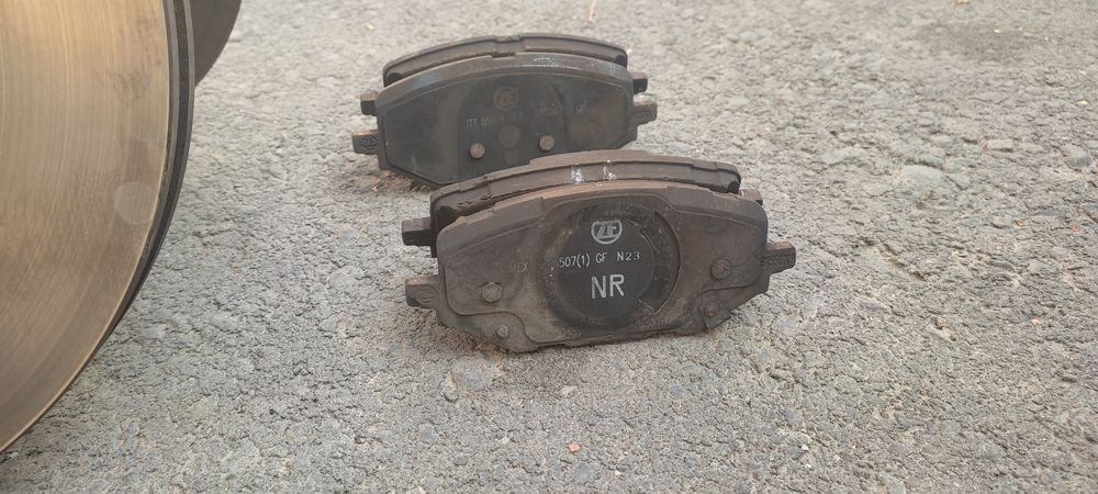 Опорные диски трекер 2  и тормозные колодки от редлайн