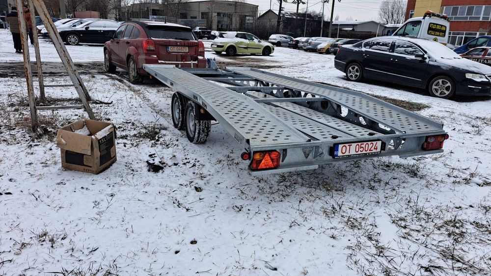 Închiriez platforma