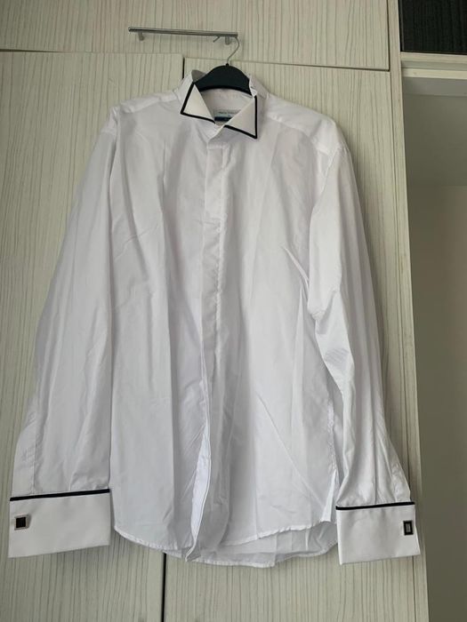 Costum mire purtat câteva ore