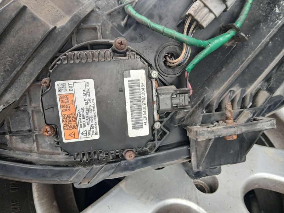 Far Faruri Bixenon Mazda3 din 2010