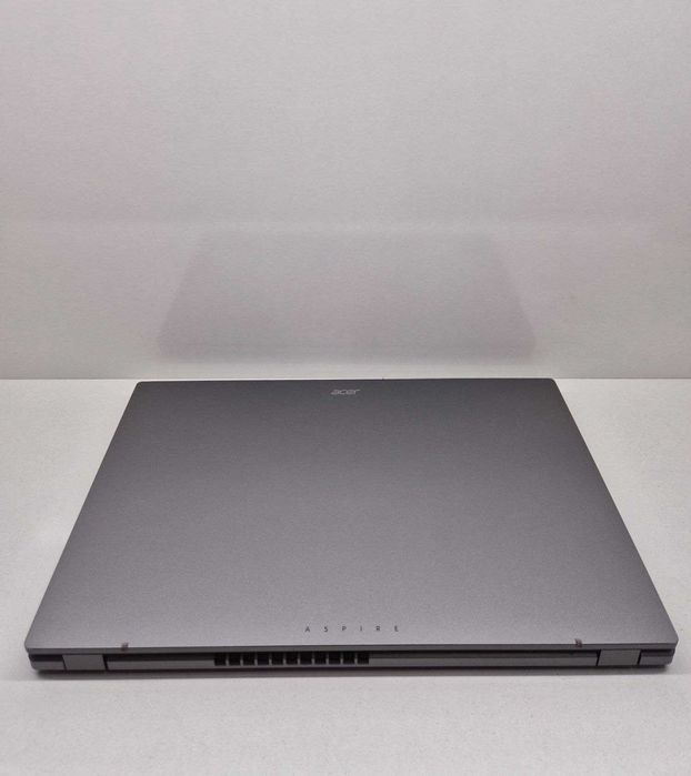Acer Core i5-13420H   8/512gb