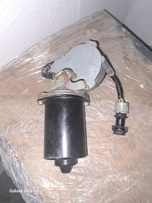 Мотор стеклоочистителя