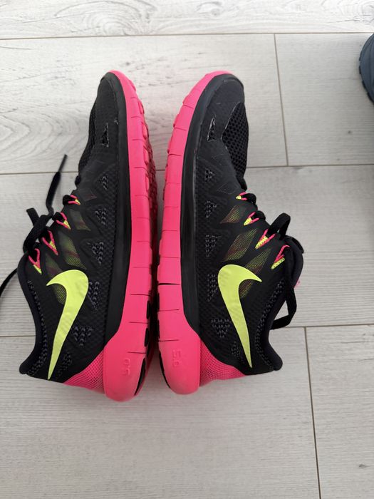 Оригинални дамски маратонки Nike Free 5.0 номер 41, стелка 26.2