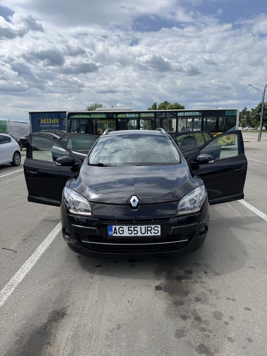 Renault Megane III Paris Edition 1.5 dCi 110 CP – FULL OPTIONS – Panoramic – Keyless – Euro 5