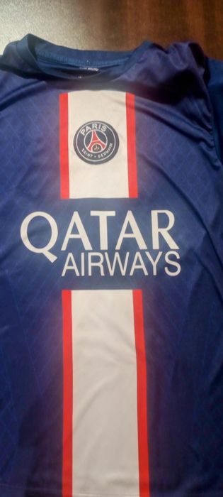 ПСЖ екип на Меси