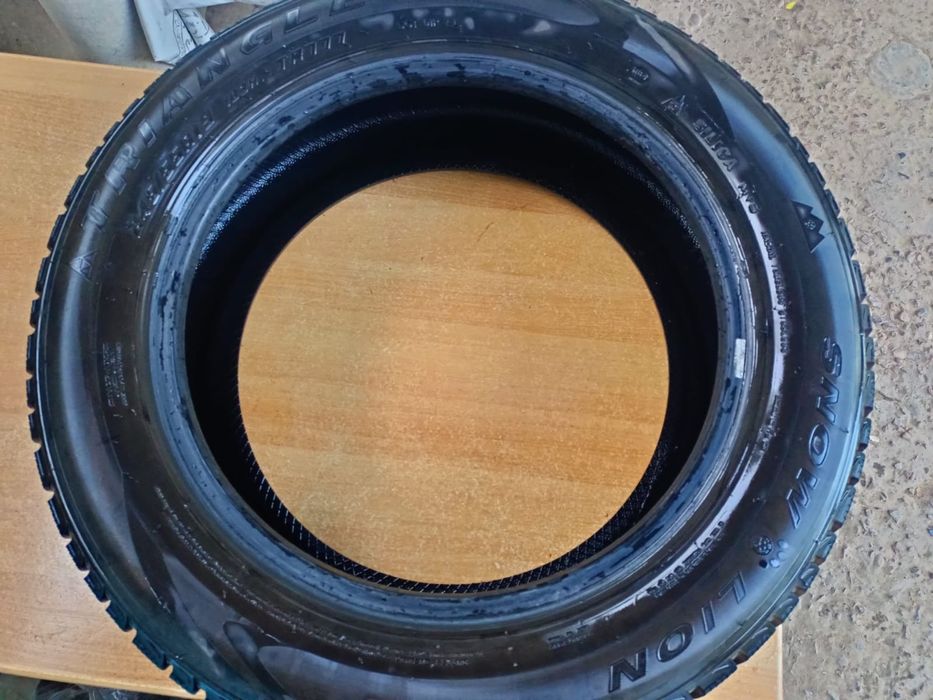 Шины  зимние колесо